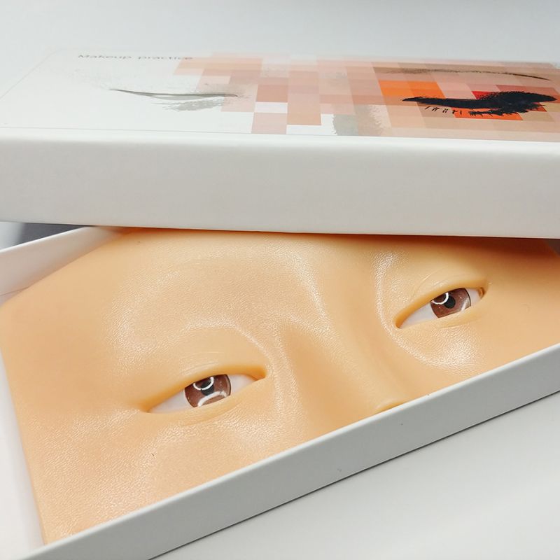 Reusable mask for makeup training