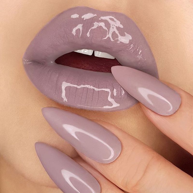Gel varnish Komilfo Deluxe Series D320 Deauville mauve (lavender, enamel), 8 ml.