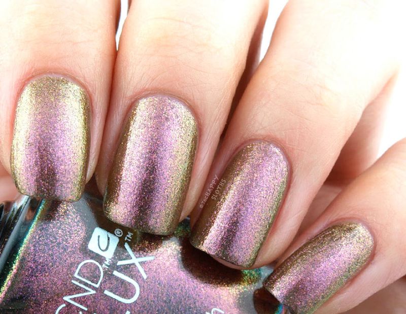 Лак CND Vinylux Weekly Polish - Hypnotic Dreams (252) (фиолетово-золотистый, микроблеск), 15 мл