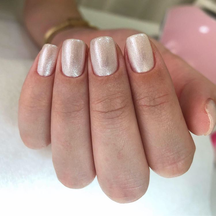 Gel Polish Komilfo DeLuxe Series G008 (silver with holographic glitter), 8 ml.