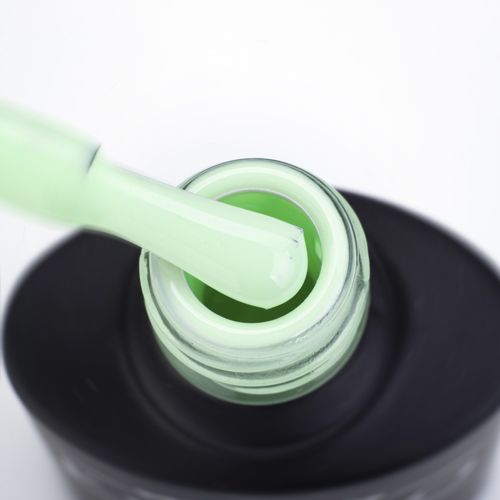 Gel varnish Komilfo Deluxe Series D192 (light, pastel green, enamel), 8 ml.