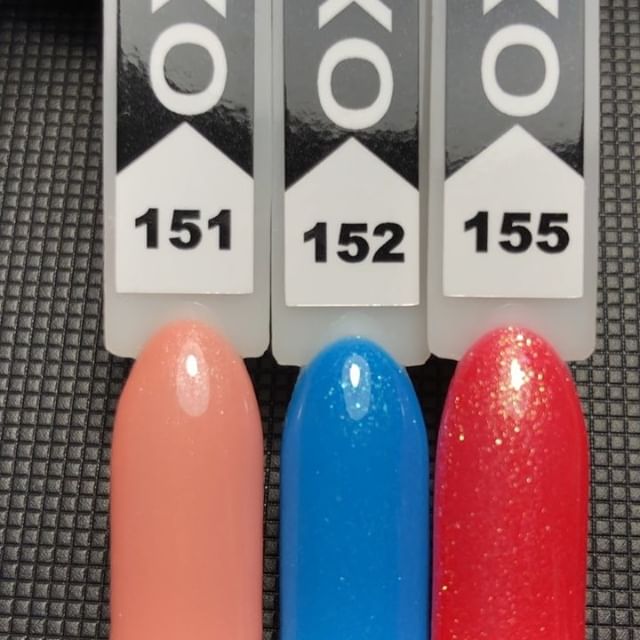 Гель-лак OXXI Professional №155 (яркий красно-малиновый с золотым микроблеском), 10 мл