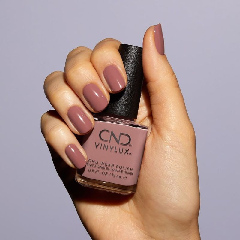 Лак CND Vinylux Fuji Love - 361 (бежево-рожевий, емаль), 15 мл
