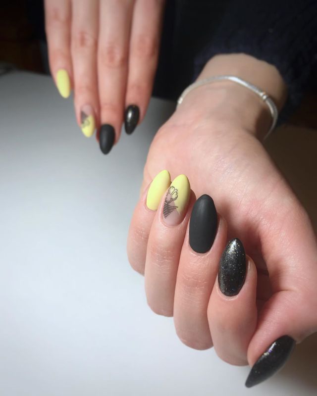 Kira Nails gel varnish No. 074 (light yellow, enamel), 6 ml