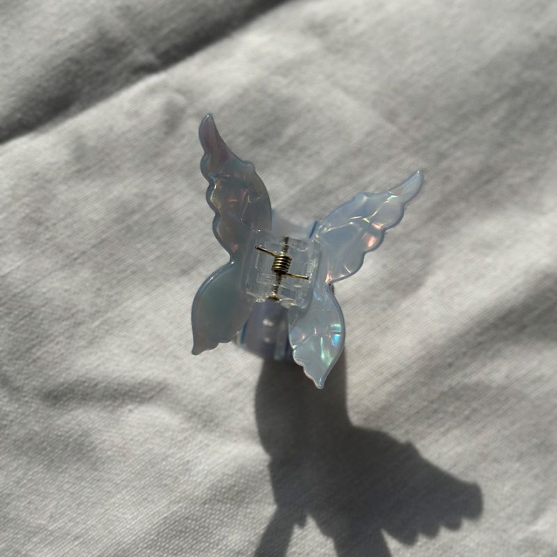 Butterfly crab with a blue shimmer effect