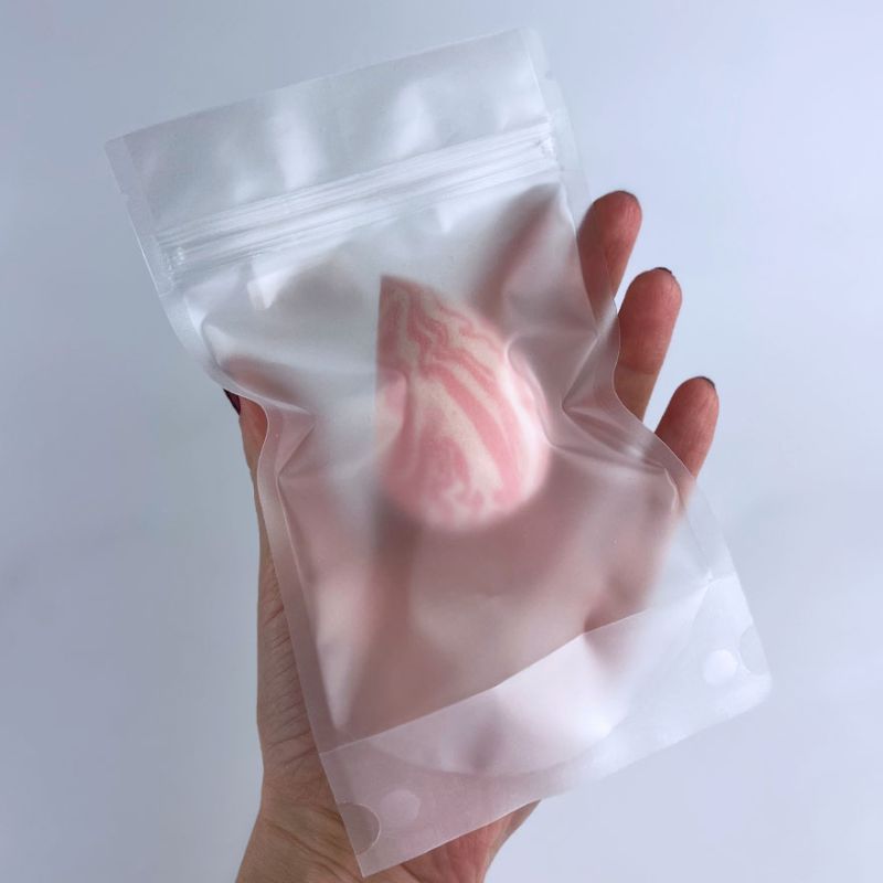 WOBS Make-up sponge pink and white WS06, drop shape