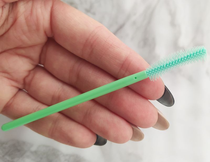 Eyelash brush, silicone, B (curved), mint, 1 pc