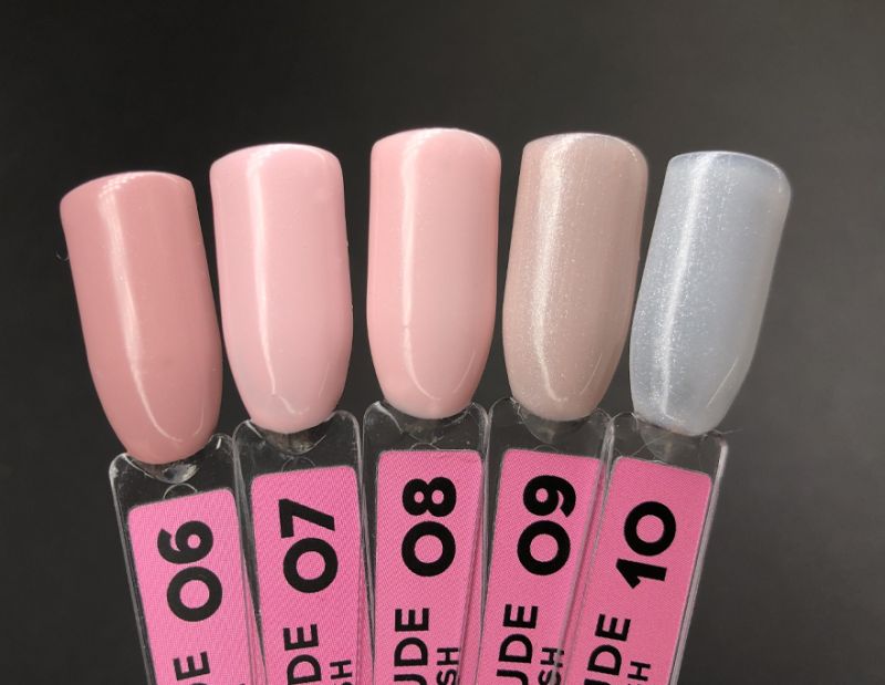 Гель-лак Couture Colour Soft Nude №08 (бледно-розовый с серебряным шиммером), 9 мл
