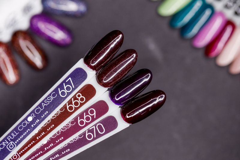 Гель-лак MOON FULL color Gel polish №668 шоколадно-сливовий з шимером, 8 мл