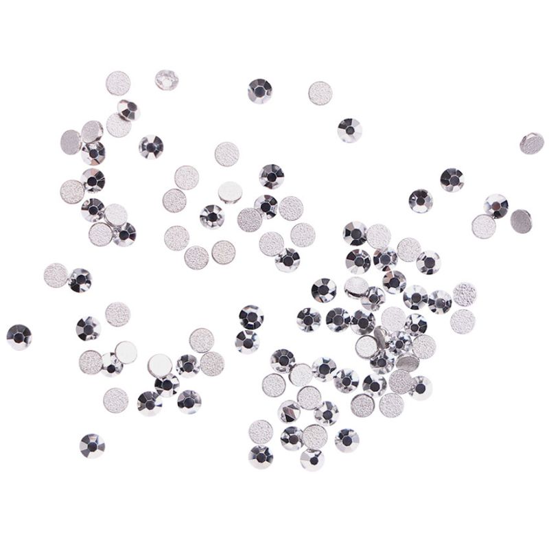 Komilfo стразы (100 шт. в упаковке), Silver, размер 3