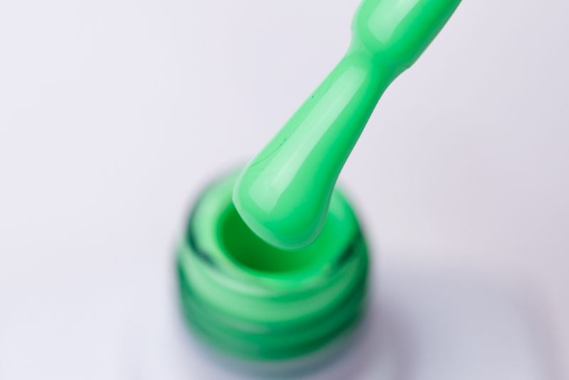 Molekula gel varnish No. 57 (light green, neon), 6 ml