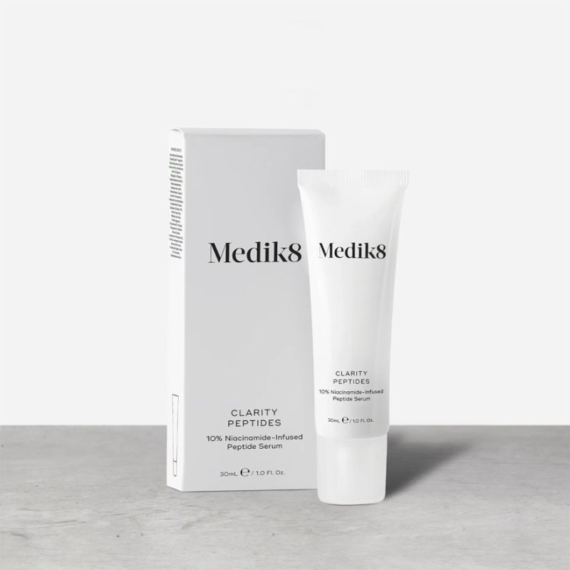 Medik8 Сировотка пептидна з 10% ніацинамідом Clarity Peptides, 30 мл