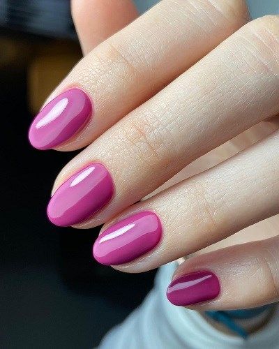 Лак CND Vinylux Weekly Polish - Brazen (293) (фиолетовая фуксия, эмаль), 15 мл