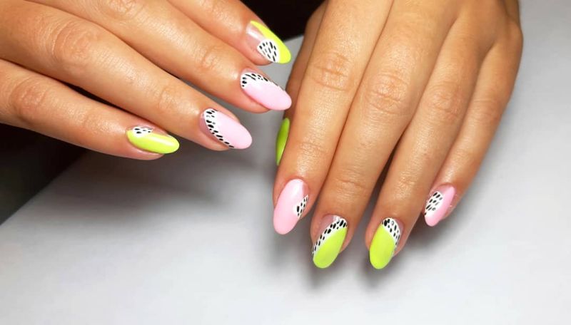 Gel Polish Komilfo Deluxe Series D262 (acidic, lime yellow, enamel), 8 ml.