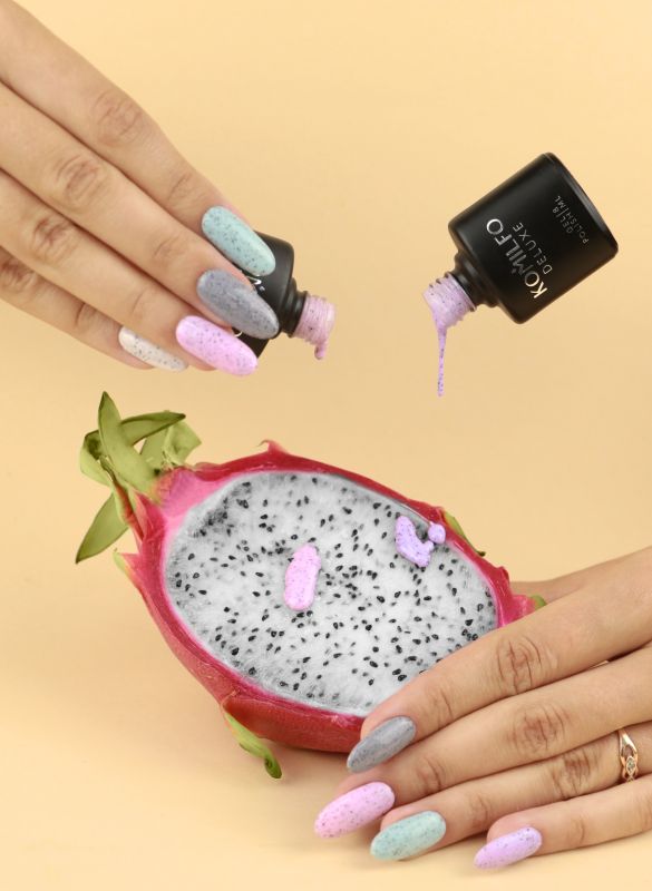 Гель-лак Komilfo Dragon Fruit DF005 (бузковий з вкрапленнями), 8 мл