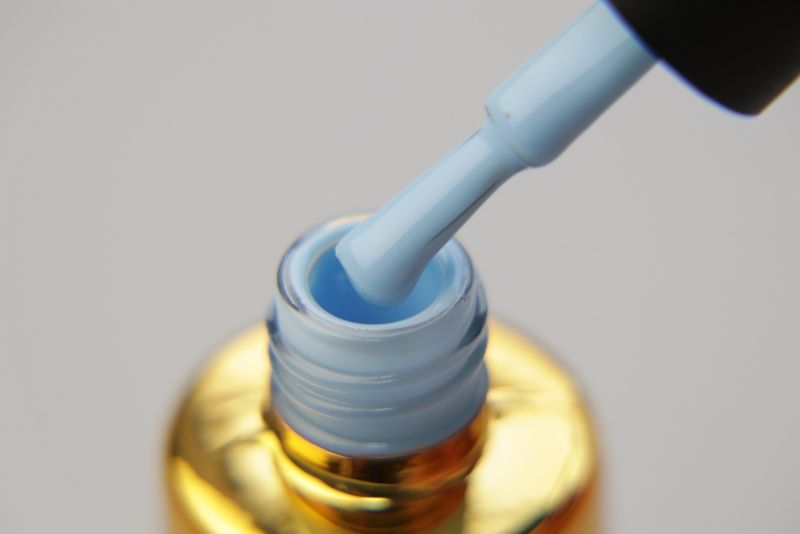 FOX gel varnish No. 426 (light blue, enamel), 7 ml