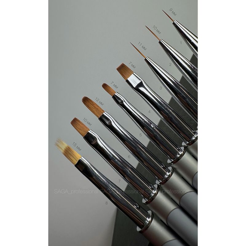 SAGA professional NEW brush #01 (Liner 09 mm)