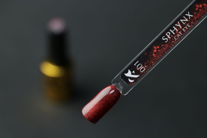 FOX Sphynx Cat eye gel varnish No. 001 (dark red, magnetic), 7 ml