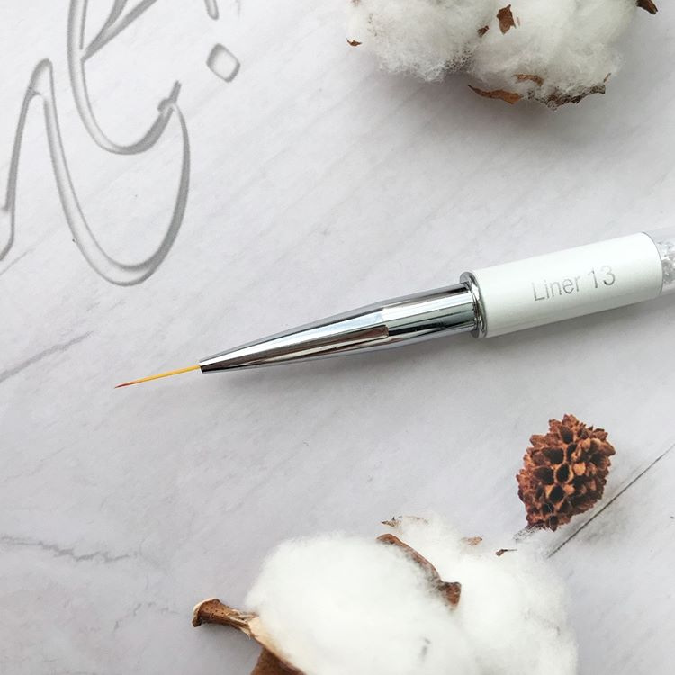 Komilfo Liner 13 Brush (Nylon)