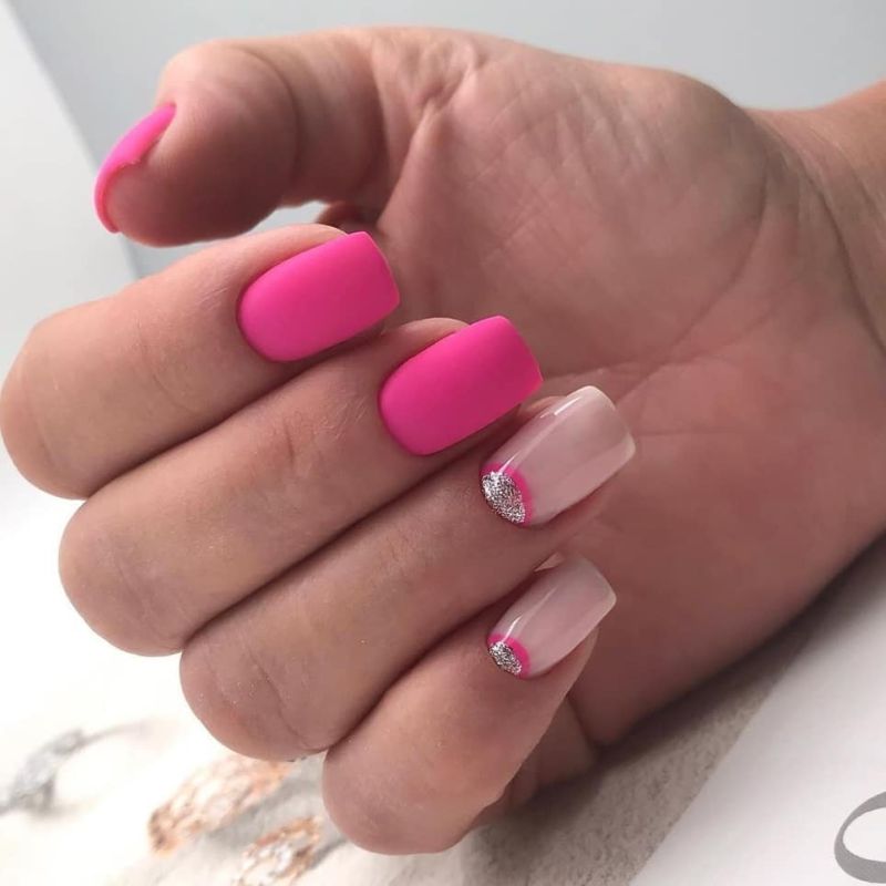 Gel Polish Komilfo Deluxe Series D174 (bright, intense pink, neon), 8 ml.