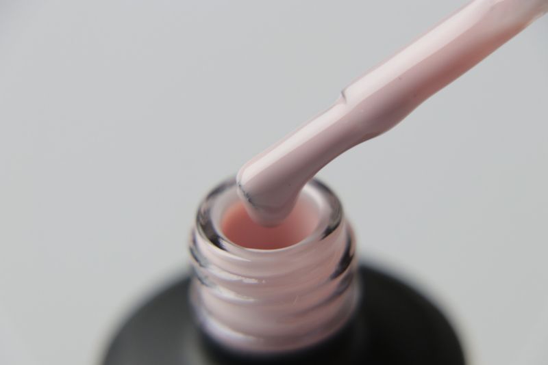NailApex Ideal Base Camouflage Base No. 5 (powdery pink), 15 ml