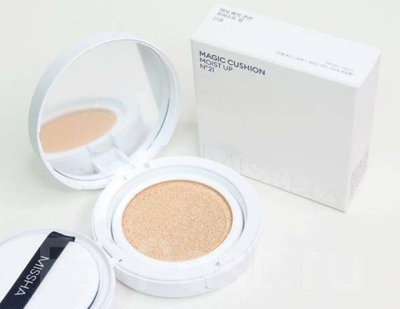 MISSHA Magic Cushion Moist Up (SPF50+ PA+++) #21 (Light Beige), 15 g