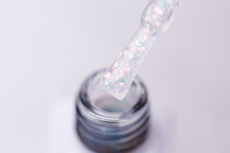 Molekula OPAL Volcanic gel varnish No. 402 (transparent chameleon with lilac-blue and green-yellow sparkles), 6 ml