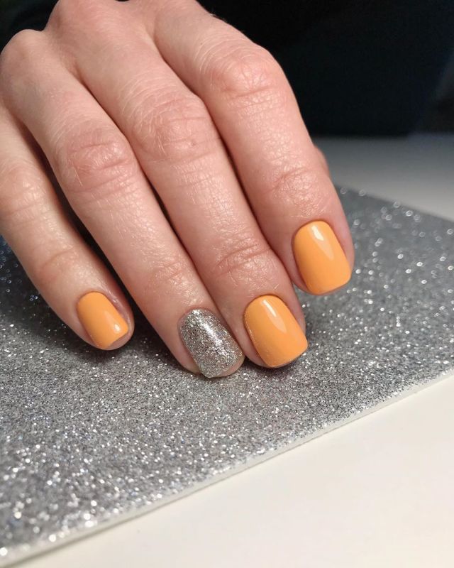 Gel Polish Komilfo Deluxe Series D317 Tangerine orange (tangerine orange, enamel), 15 ml.