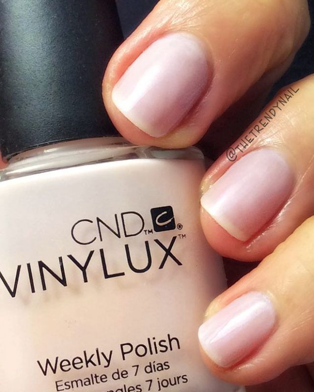 CND Лак для нігтів Vinylux Weekly Polish №132 Negligee (прозоро-рожевий, емаль), 15мл