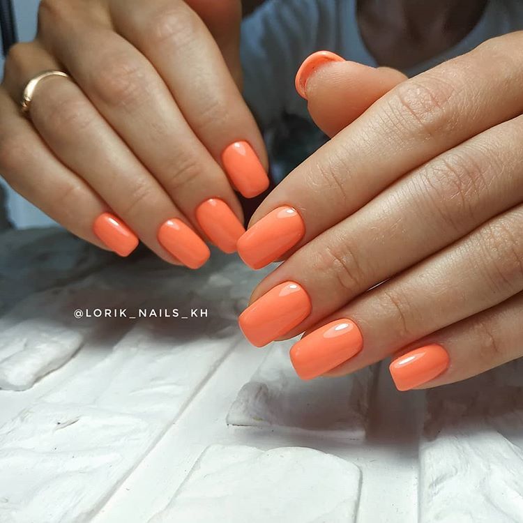 Kira Nails gel-varnish No. 107 (carrot, enamel, neon), 6 ml