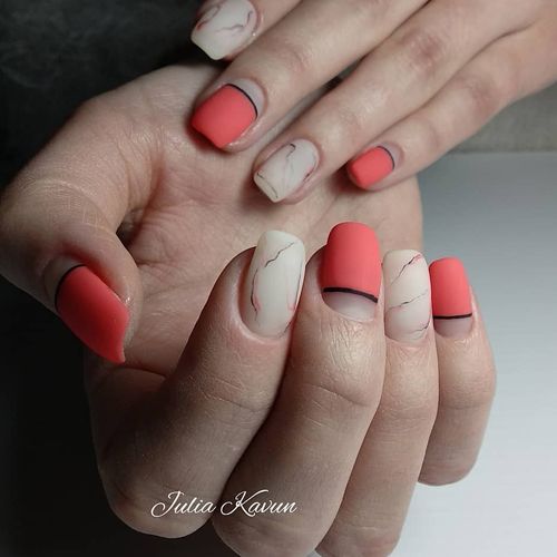 Гель-лак Komilfo Deluxe Series D077 (приглушенный малиновый, эмаль), 8 мл