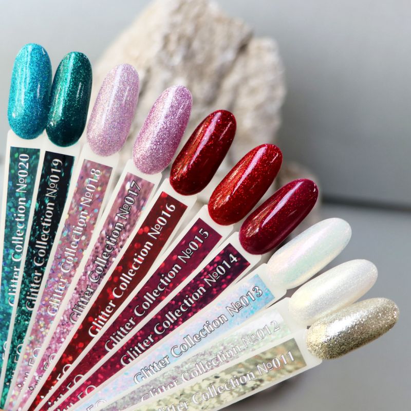 Gel Polish Komilfo DeLuxe Series G014 (red with rich fine glitters), 8 ml.