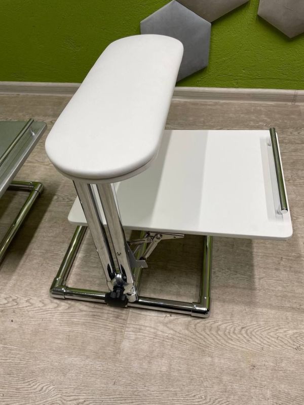 Pedicure stand with shelf, white No. 5