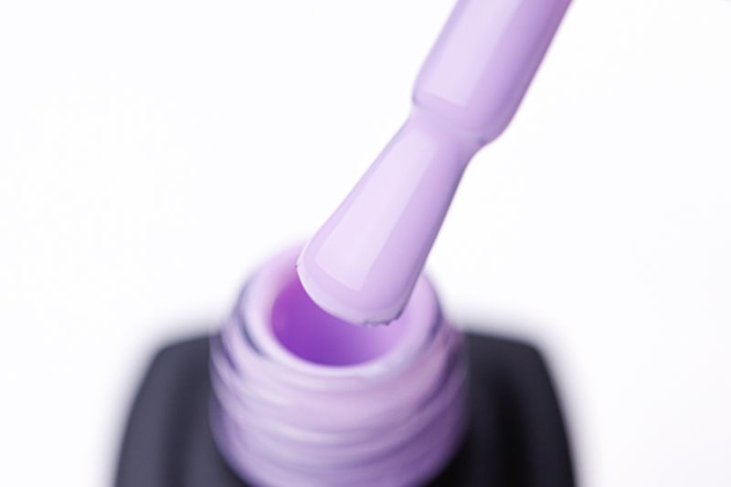 Гель-лак MOON FULL color Gel polish №650 насичений бузковий, 8 мл