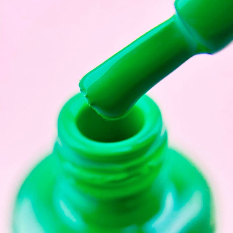SAGA professional stamping varnish NEON 4 (green), 8 ml